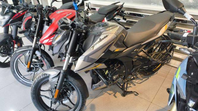 Image of Bajaj Pulsar N160