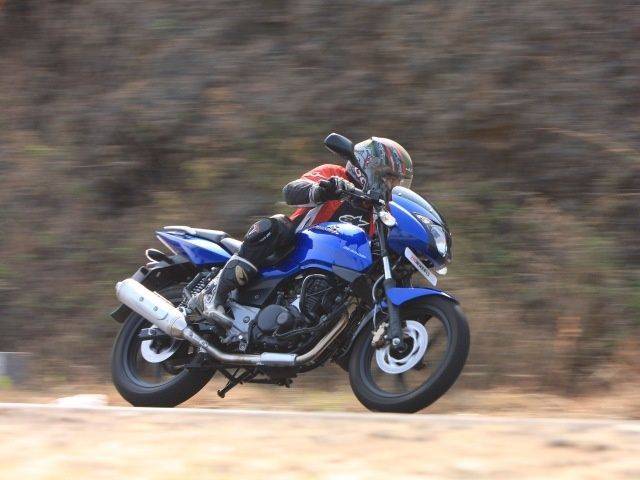 Bajaj Pulsar 220