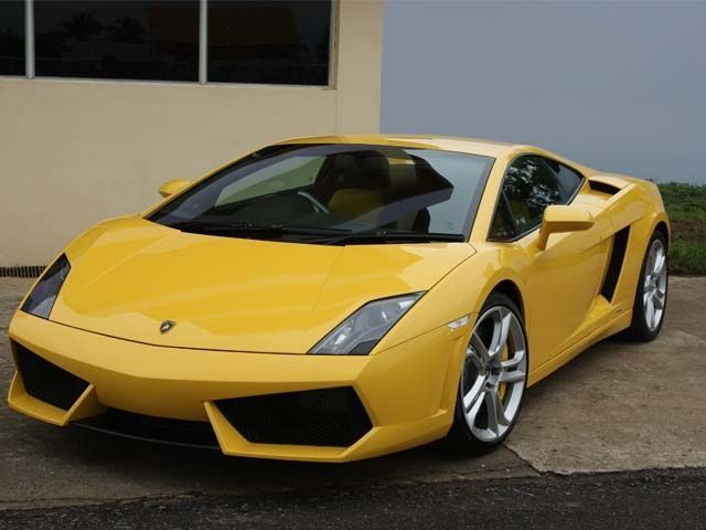 Lamborghini Gallardo @ ZigWheels
