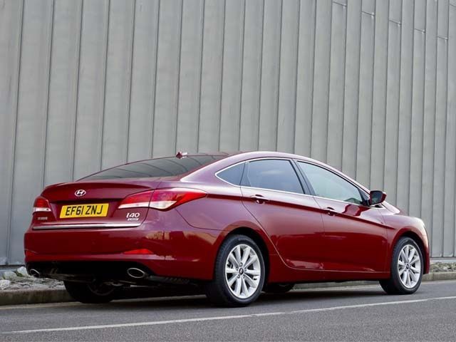Hyundai I40 Saloon In Pictures 
