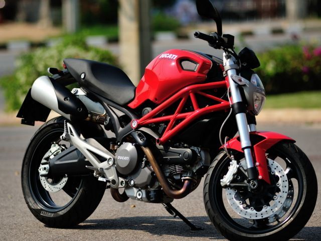 Ducati Monster 795 : In pictures! @ ZigWheels