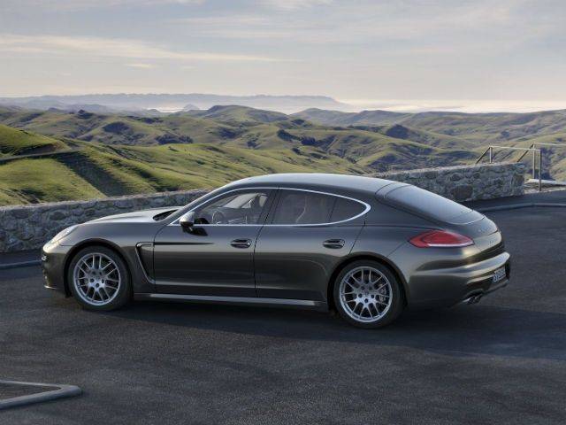 2014 Porsche Panamera & Panamera Hybrid: In Pictures!