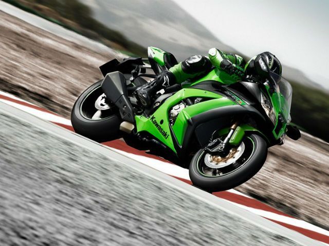 2013 Kawasaki Ninja ZX-10R: In Pictures!
