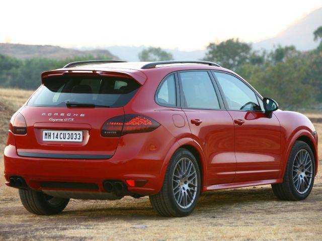 Porsche cayenne gts 2013