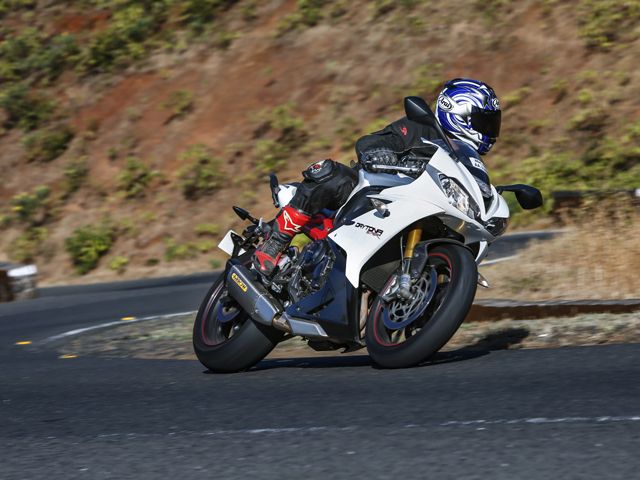 Triumph Daytona 675R India Review Photo Gallery @ ZigWheels