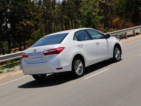 2014 Toyota Corolla Altis: Review In Pictures!