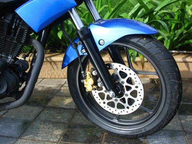 suzuki gixxer first model