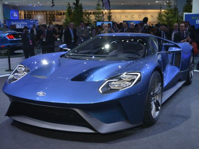 2017 Ford GT first look photo gallery