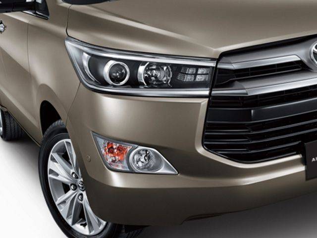 Toyota Innova Price Images Specifications Mileage 