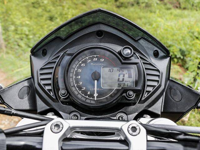 Mahindra MOJO XT 300 Images, MOJO XT 300 Photos & Videos, 360 view