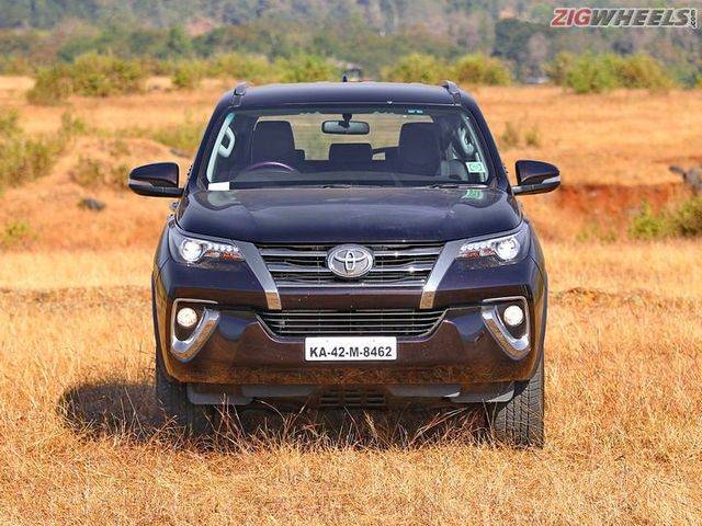 Ford Endeavour vs Toyota Fortuner: Comparison Review Photo Gallery