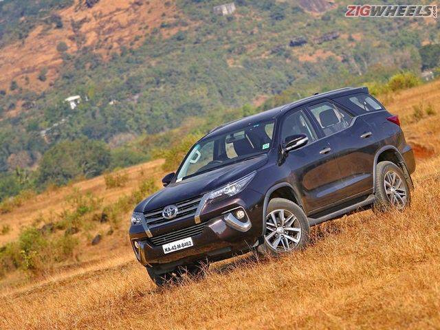 Ford Endeavour Vs Toyota Fortuner: Comparison Review Photo Gallery