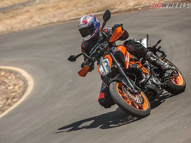 2017 KTM 390 Duke: First Ride Review In Pictures