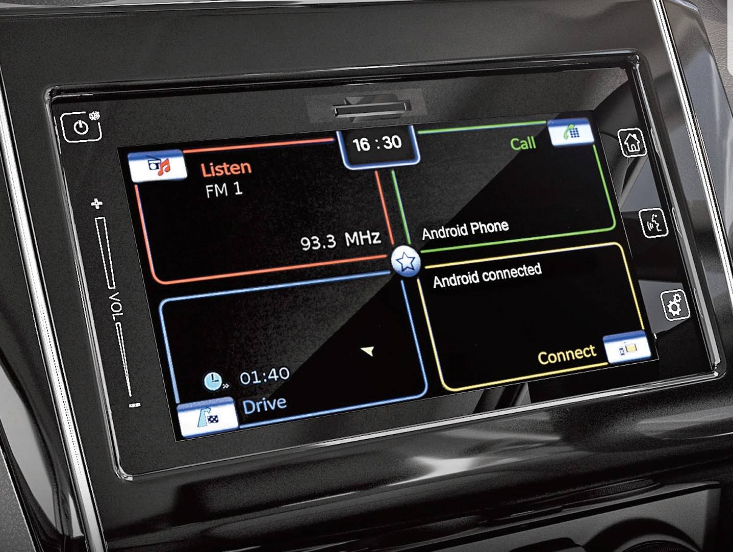 the-infotainment-system-is-the-7-0-inch-touchscreen-suzuki-smartplay