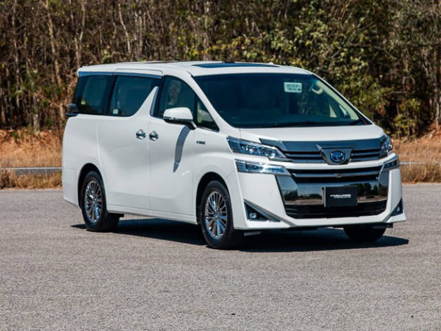 Toyota Vellfire Images Vellfire Interior And Exterior Photos 360 View