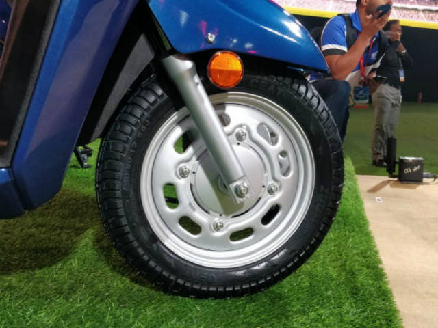 activa 4g tyres price