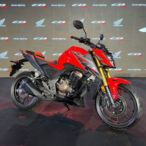 Honda CB300F Bike Launched In India Price Rs 2.26 Lakh