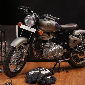 Limited Edition Royal Enfield Classic 350 Scale Model
