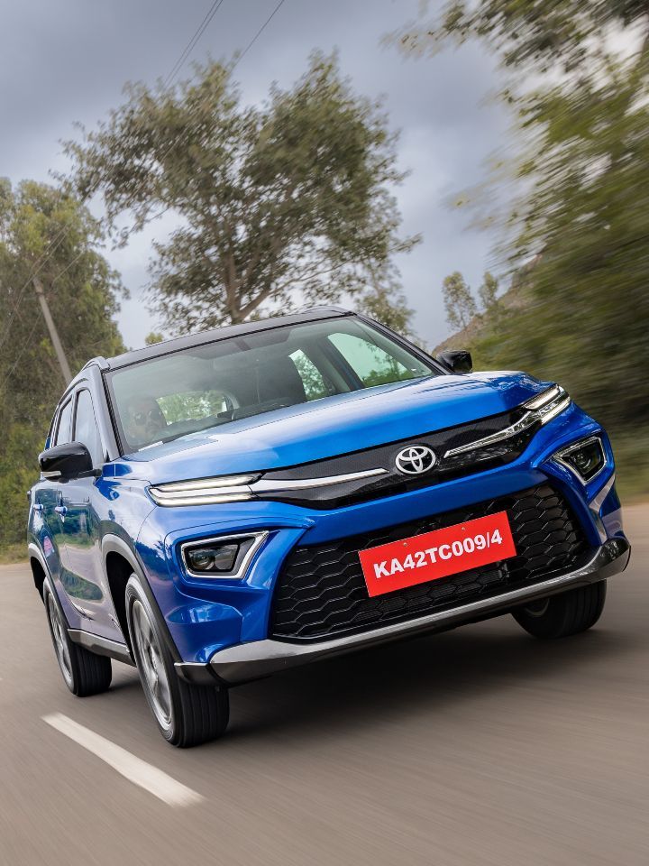 Toyota Hyryder Hybrid S: Top Highlights