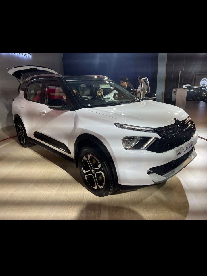 Citroen has globally revealed the C3 Aircross in India.