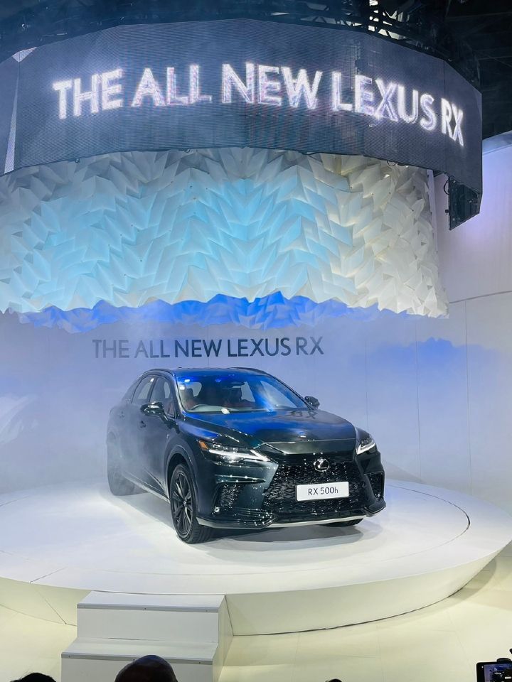 Lexus Reveals New RX Hybrid SUV At Auto Expo 2023