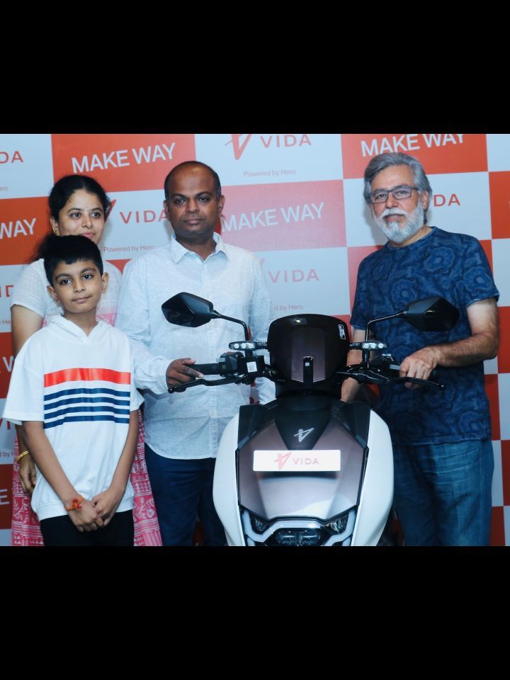 Hero begins deliveries of its Vida V1 electric scooter