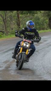 In 10 Pics: Triumph Speed 400 Reviewed!