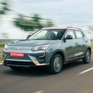 Mahindra Delivers 400 XUV400 EVs On Occasion Of Gudi Padwa