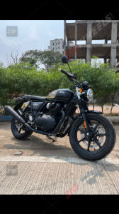 In 8 Images: 2023 Royal Enfield Interceptor 650 Reaches Dealerships