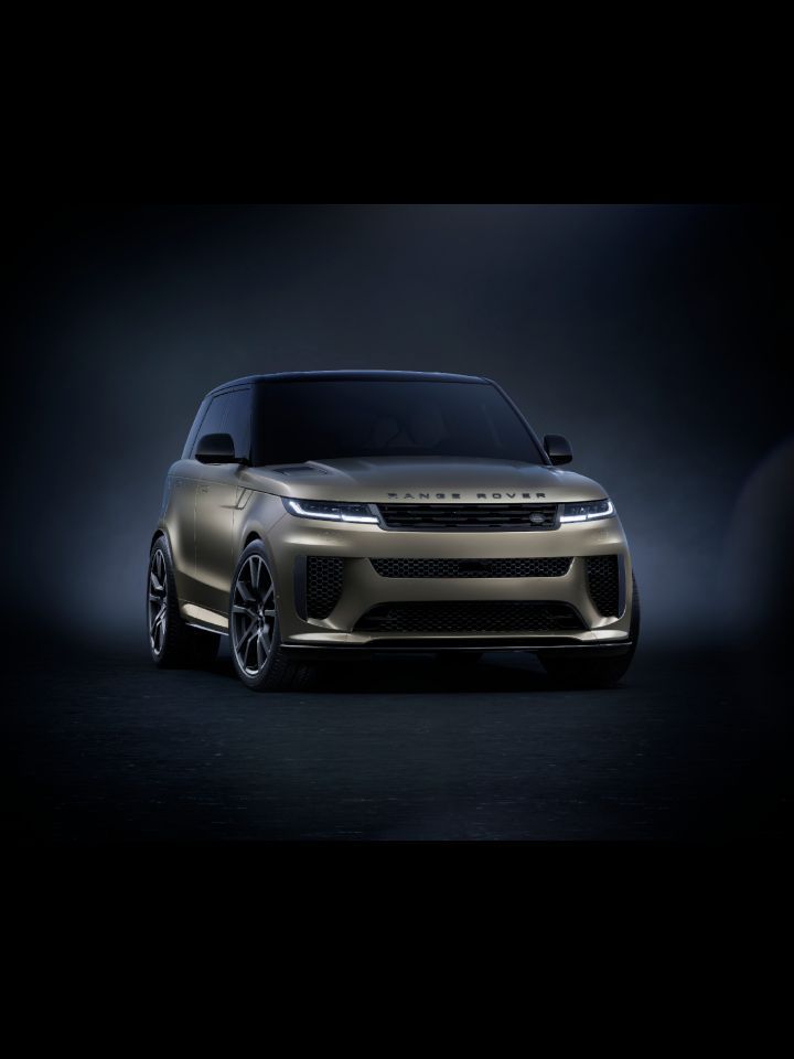Land Rover reveals the new Range Rover Sport SV.