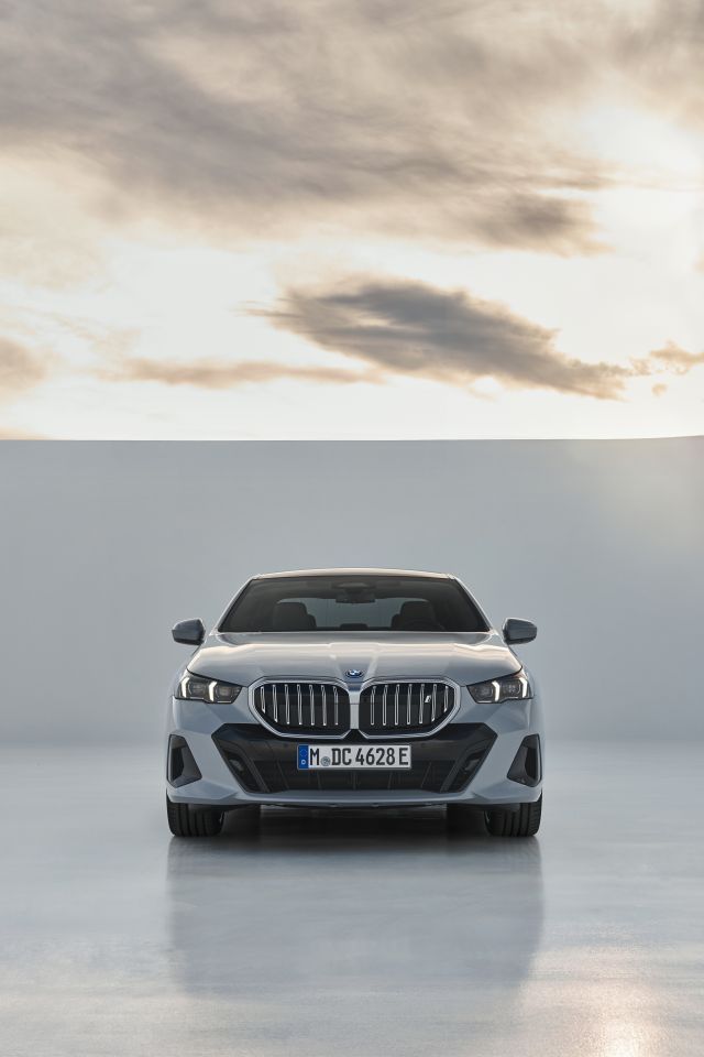 Eighth gen BMW 5 Series revealed alongside first ever all-electric i5