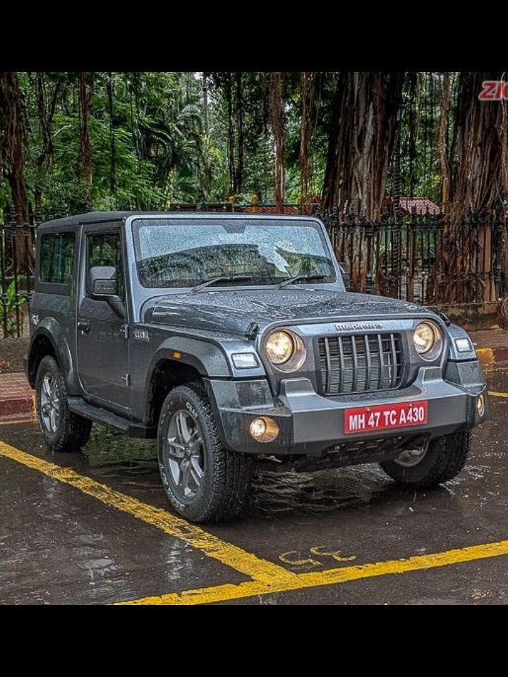 Thar gets quite a few cosmetic and mechanical features over Maruti Jimny.