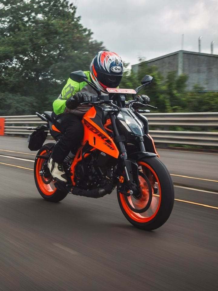 KTM has launched the 2024 390 Duke at Rs 3,10,520 (ex-showroom Delhi), and the scope of updates is massive