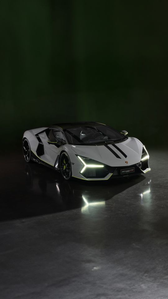 Lamborghini commemorates the premiere of its Lamborghini Arena event by presenting an exclusive Revuelto