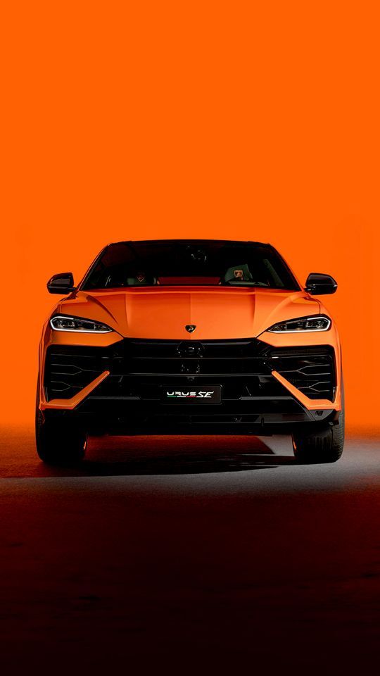 The Lamborghini Urus SE has been revealed with a plug-in hybrid powertrain