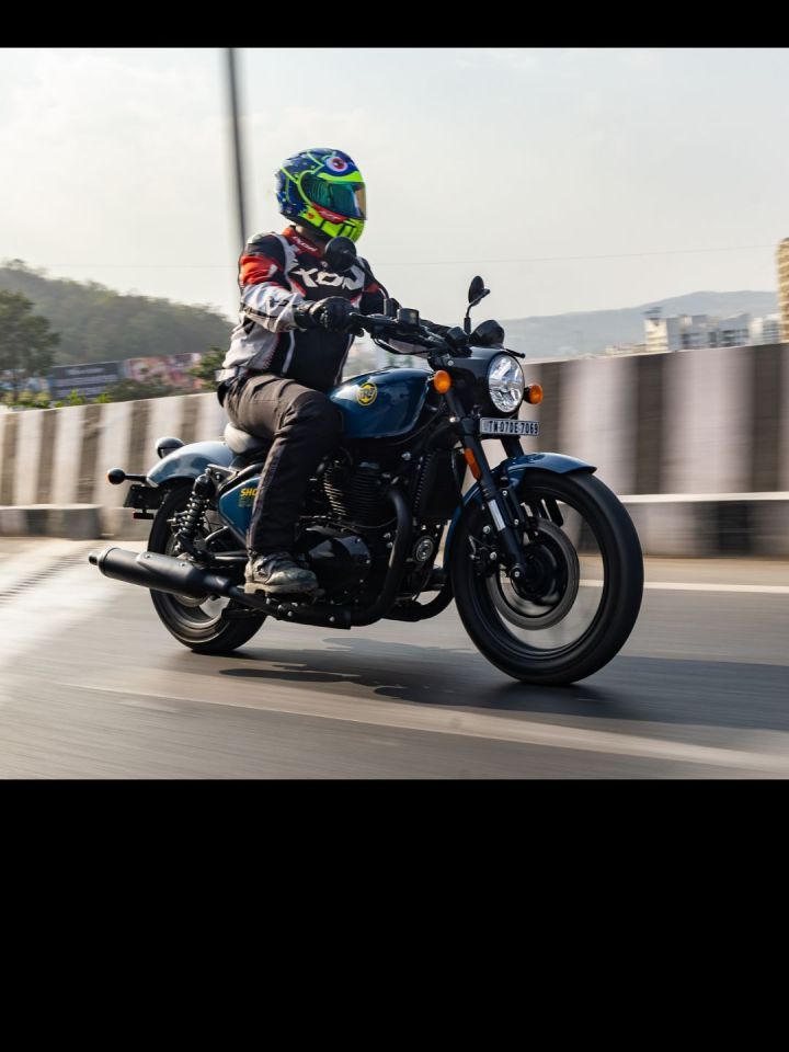 We have recently ridden the new Royal Enfield Shotgun 650 and here’s what we liked & disliked about the bobber: