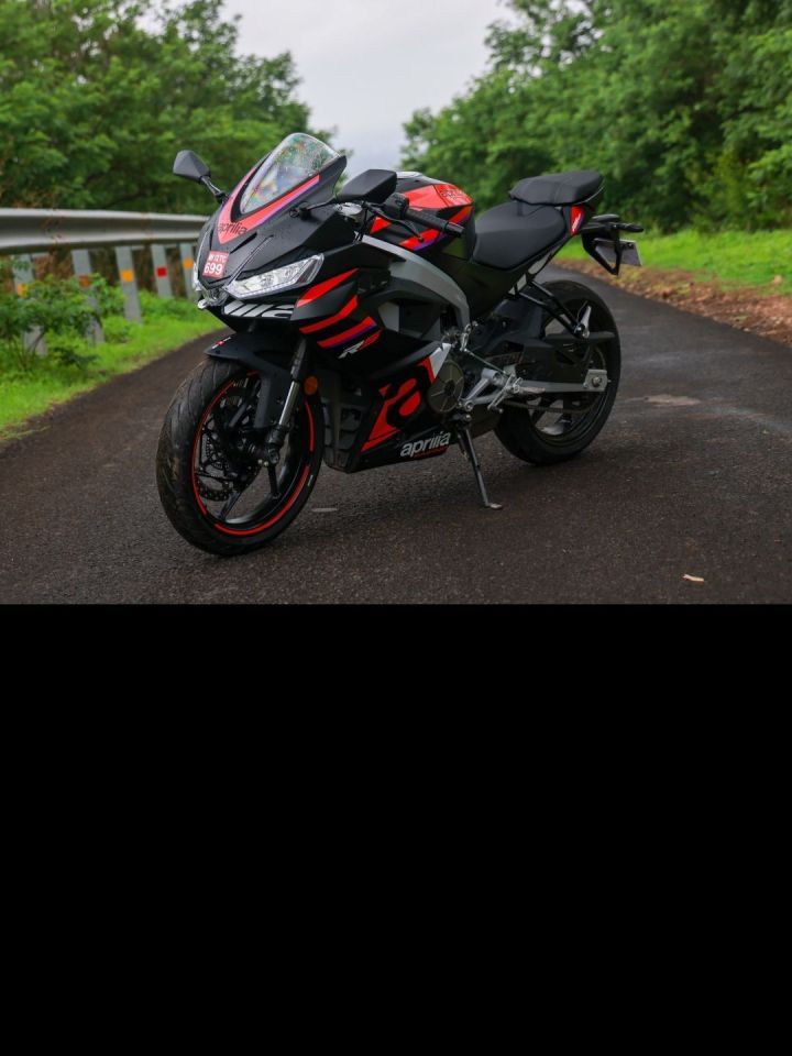 Aprilia 457 is one of the most fun sub-500cc multi-cylinder bikes