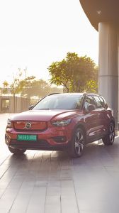 Volvo XC40 Recharge Plus Entry-Level Two-wheel Drive Variant Launched: Top 6 Highlights