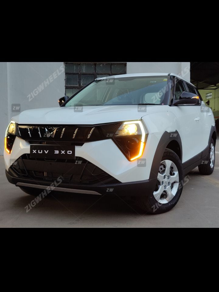 In this reel, we take a closer look at the Mahindra XUV 3XO MX3 variant.