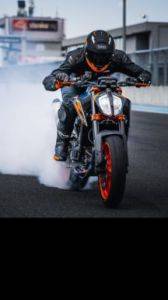 In 10 Pics - KTM 890 Duke R: Top Highlights