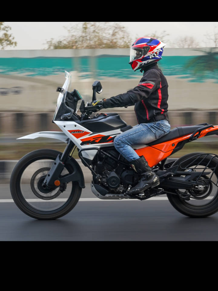 KTM 390 Adventure is a proper adventure touring motorcycle with a big 21-inch front spoke wheel and long travel suspension