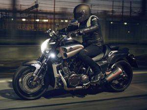 Yamaha VMAX Carbon special edition