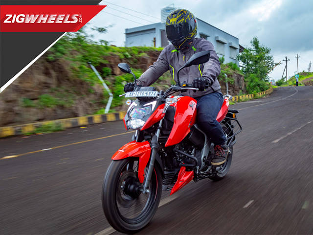 21 Tvs Apache Rtr 160 4v Road Test Review Best 160cc Commuter In India Zigwheels Com Zigwheels